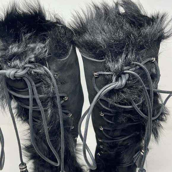 Emilio Pucci Black Shearling Winter Boots - Picture 2 of 11